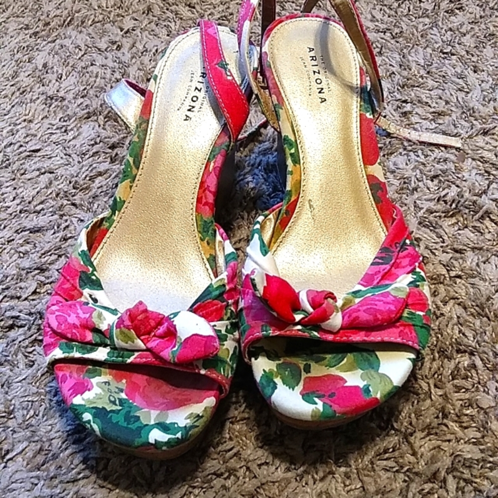 Wedges heels